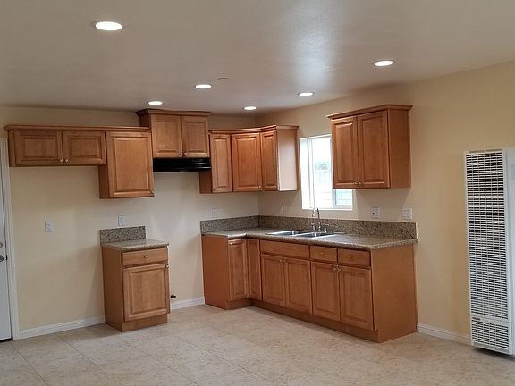 2nd image of 5729 Cecilia St #B