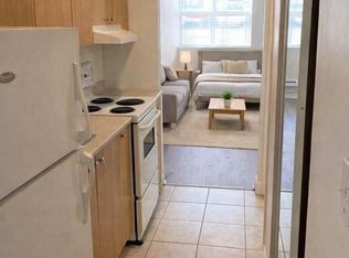 126 Dundas St E #201, Toronto, ON M5B 1E2