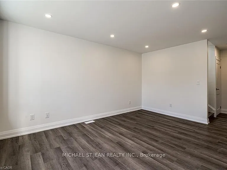 395 Paling Ave — Photo 5