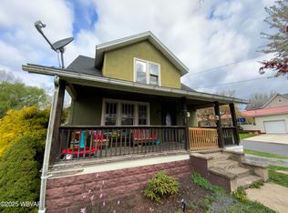 704 Prospect Ave, Lock Haven, PA 17745