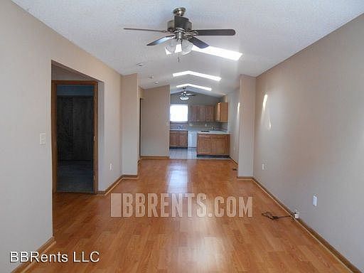 4th image of 1242 Western Ave