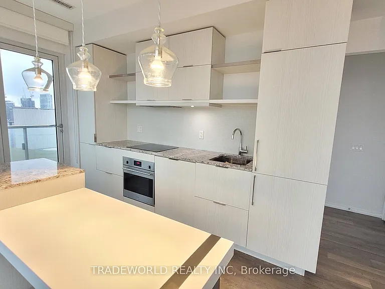 197 Yonge St #2909 — Photo 8