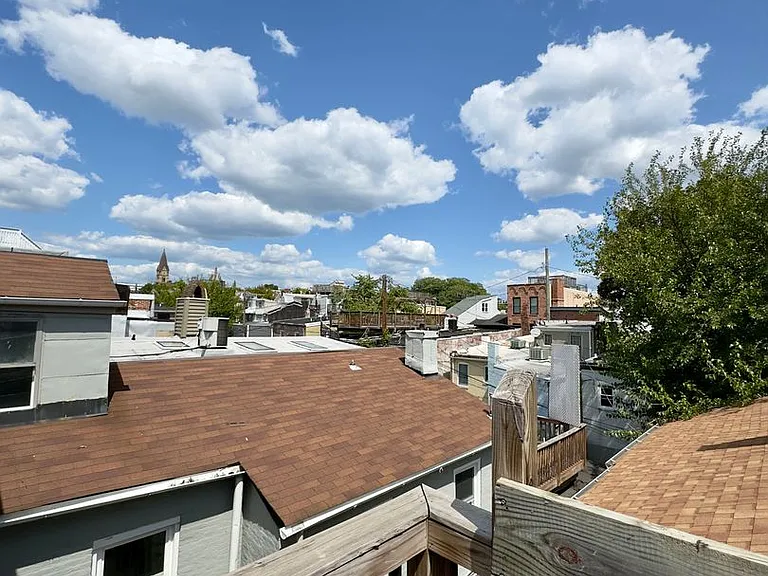 331 S Ann St — Photo 38