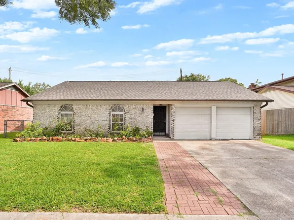 10014 Carlow Ln, La Porte, TX 77571