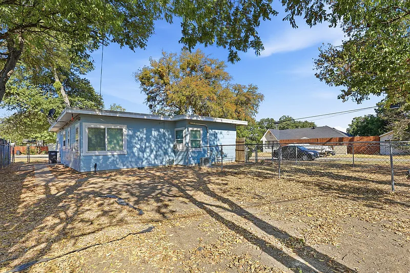 1 bed, 1.0 bath, 624 sqft, $1,150 — Photo 1