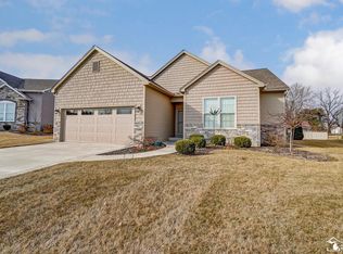 4189 Caitlin Ct, Lambertville, MI 48144