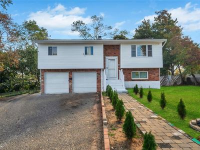 88 Glenmore Avenue, Central Islip, NY, 11722