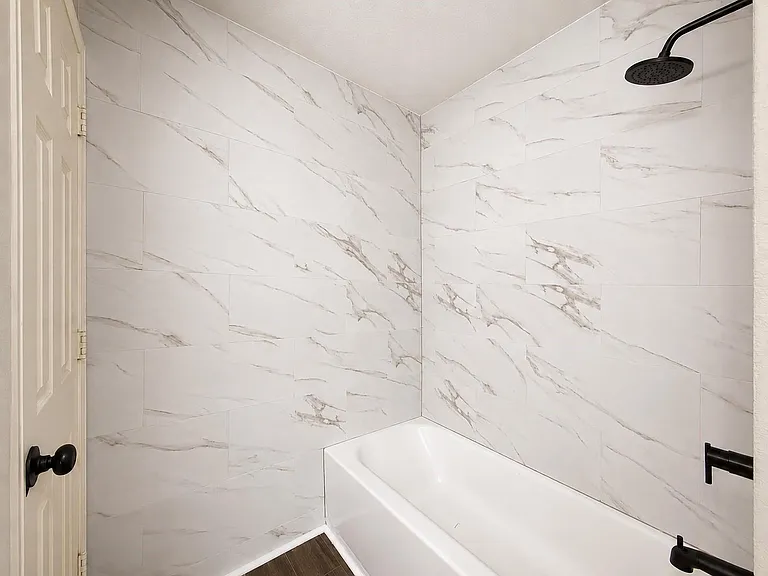 15402 Marlowe Grove Dr — Photo 17