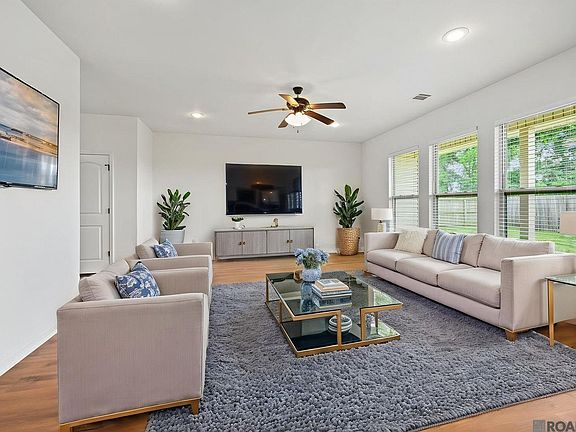 4th image of 1932 Meadow Oak Dr