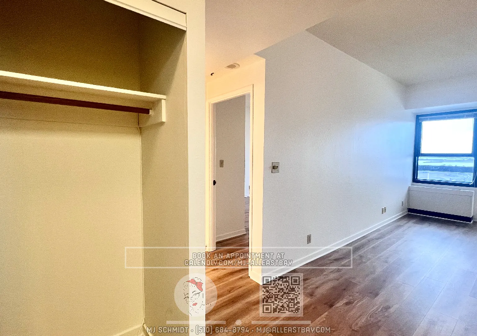 Beautiful large 1 bedroom with New Hardwood laminate floors, parking and water view! — Photo 4