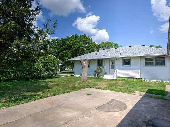2nd image of 6308 Dellwood Dr NE