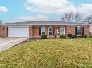 4034 Woodridge Dr, Englewood, OH 45322