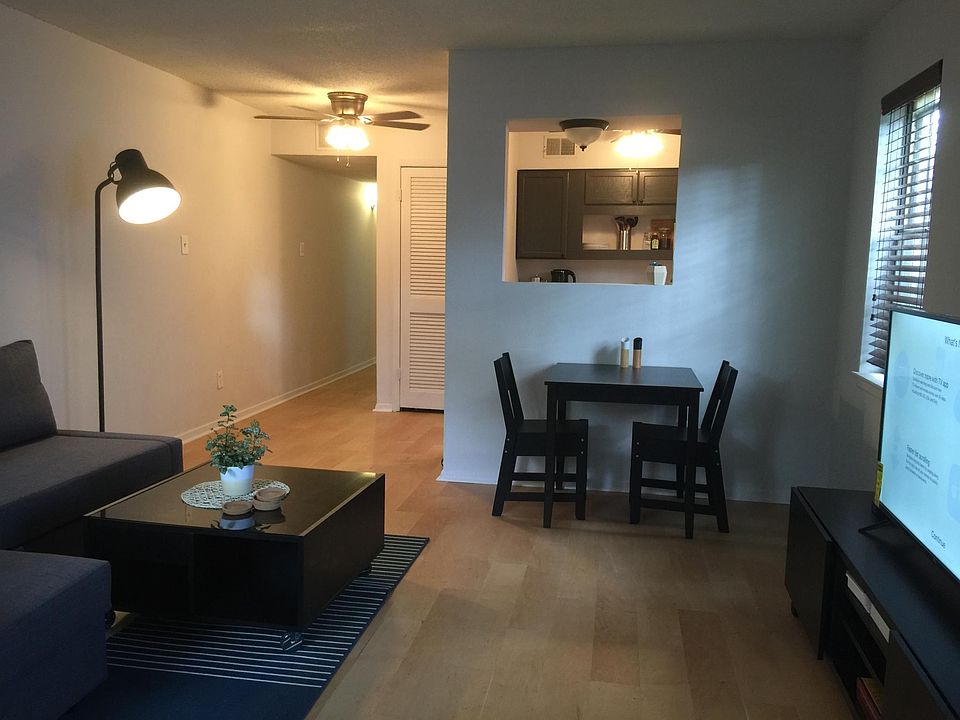 Living room (current space is not furnished).