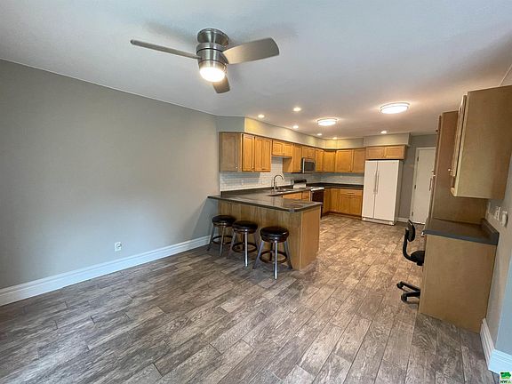 4th image of 1105 Council Oak Dr APT D