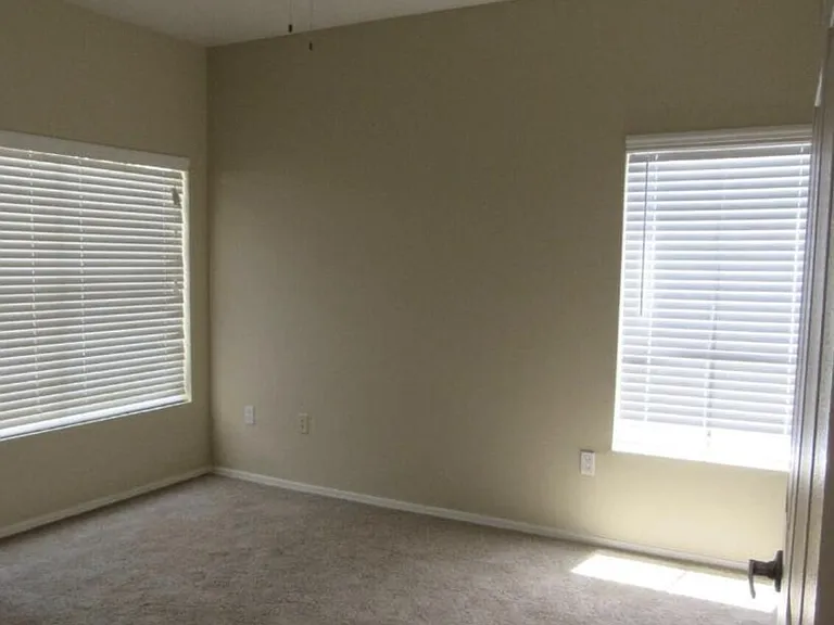 600 W Grove Pkwy #1024 — Photo 13