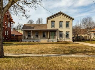 605 W 2nd Ave, Brodhead, WI 53520