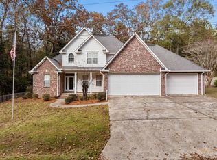 52 Wilcher Dr, Laurel, MS 39440