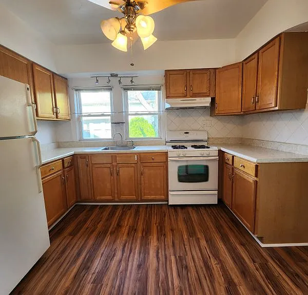 993 W Park Ave #2 — Photo 2