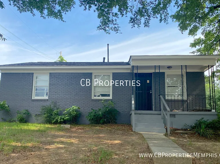 2208 Cassie Ave — Photo 1
