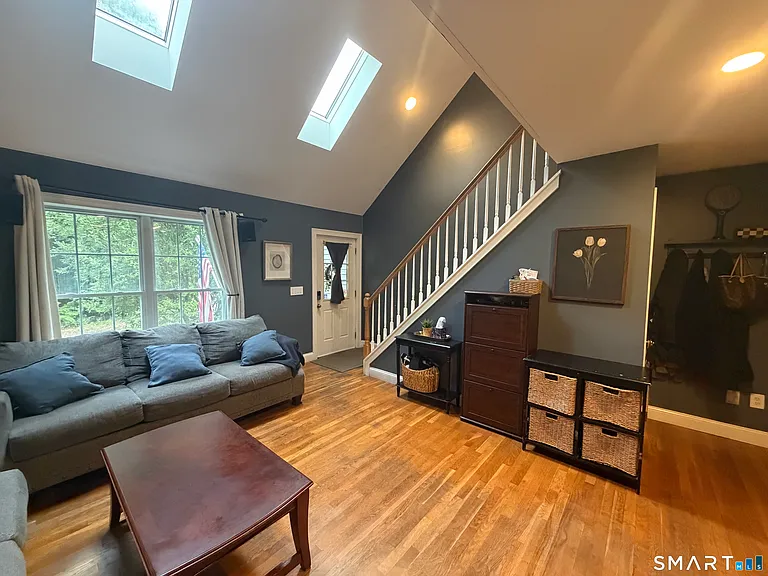 232 Scott St — Photo 7