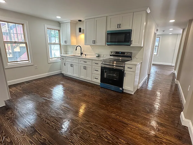 1185 Putnam Pike #B — Photo 2