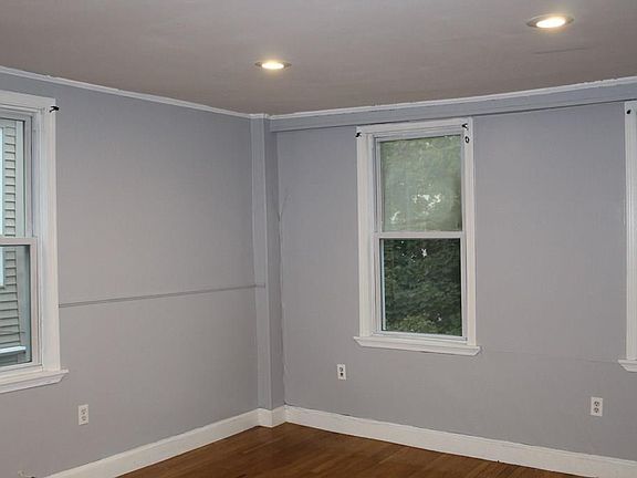 4th image of 20 Cedar St Floor 2