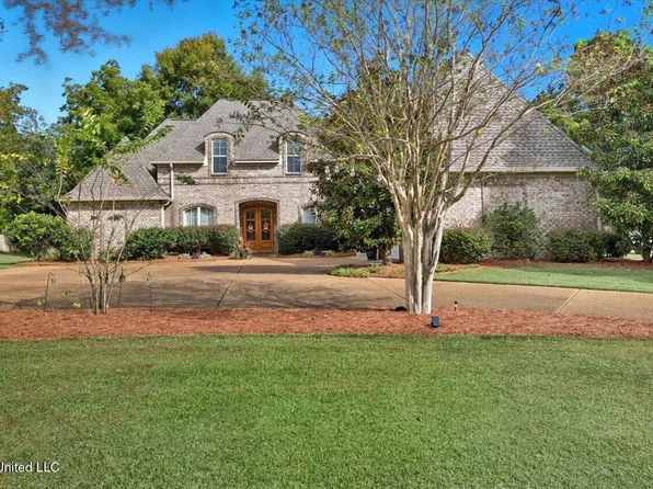 202 Esplanade Dr, Brandon, MS 39047