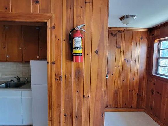 5th image of 1315 N Elm St #2