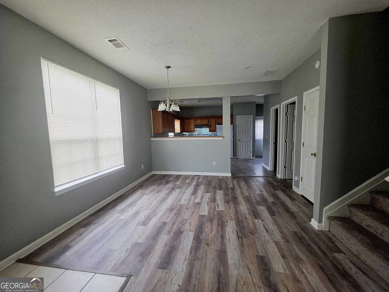 3 bed, 2.5 bath, 1440 sqft, $1,850 — Photo 3