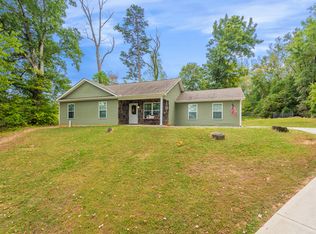 331 Dogwood Glen Ln, Powell, TN 37849