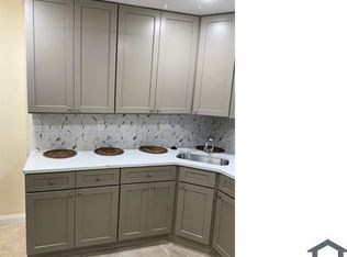 6334 N Lambert St, Philadelphia, PA 19138