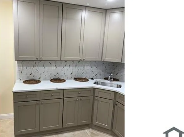 6334 N Lambert St, Philadelphia, PA 19138