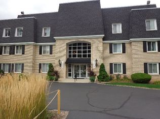 5548 Spring Brook Rd #G, Rockford, IL