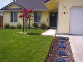 117 Park Village Loop, Florence, OR 97439