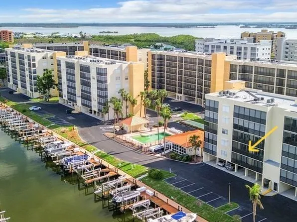 4491 Bay Beach Ln APT 123, Fort Myers Beach, FL 33931