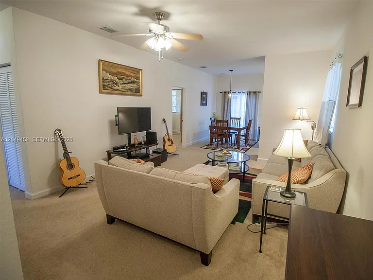 2728 NE 3rd Ct #206 — Photo 2