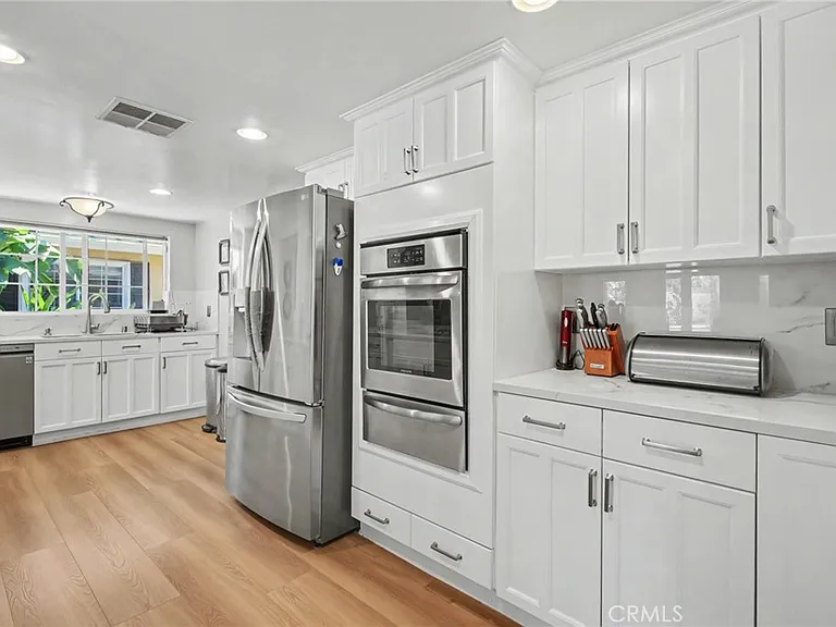 5706 Comanche Ave — Photo 15