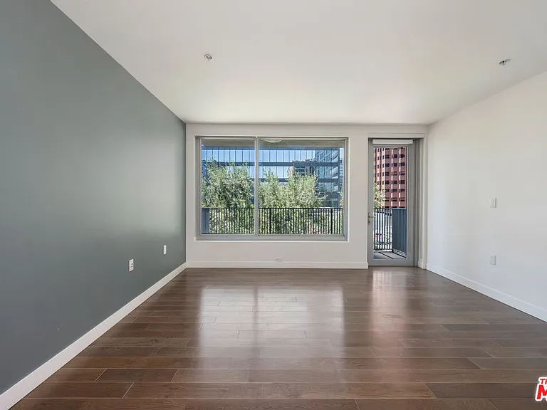 901 S Flower St #601 — Photo 11