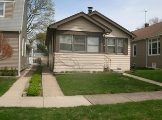 931 N Ash St, Waukegan, IL 60085
