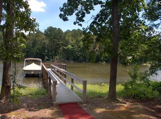 590 Leisure Point Rd, Newberry, SC 29127