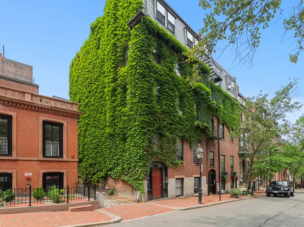 53 Hancock St APT 1, Boston, MA 02114