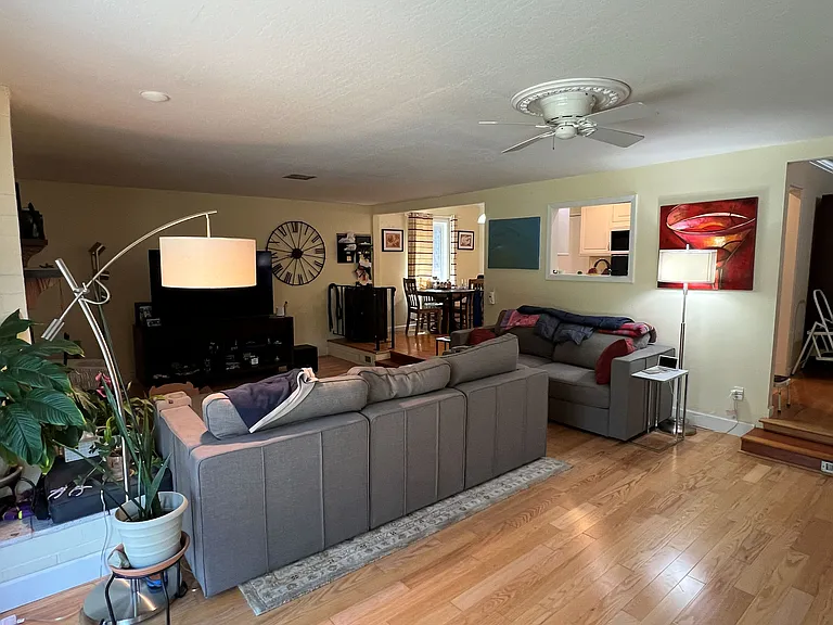 3176 Stanley Blvd — Photo 8