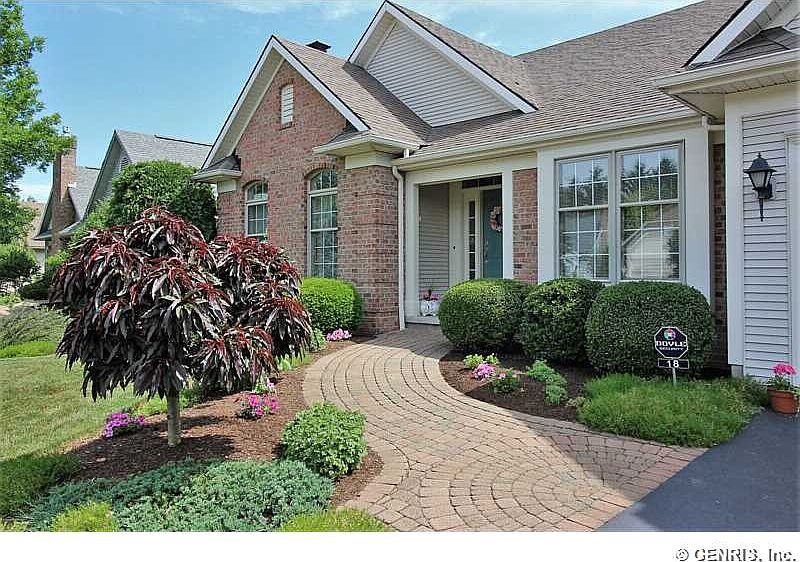 1st image of 18 Bishops Ct