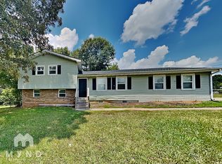 104 Wilburn Dr, Powder Springs, GA 30127