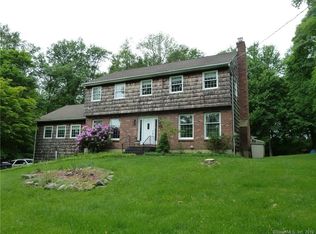 255 Ridgebury Rd, Ridgefield, CT 06877