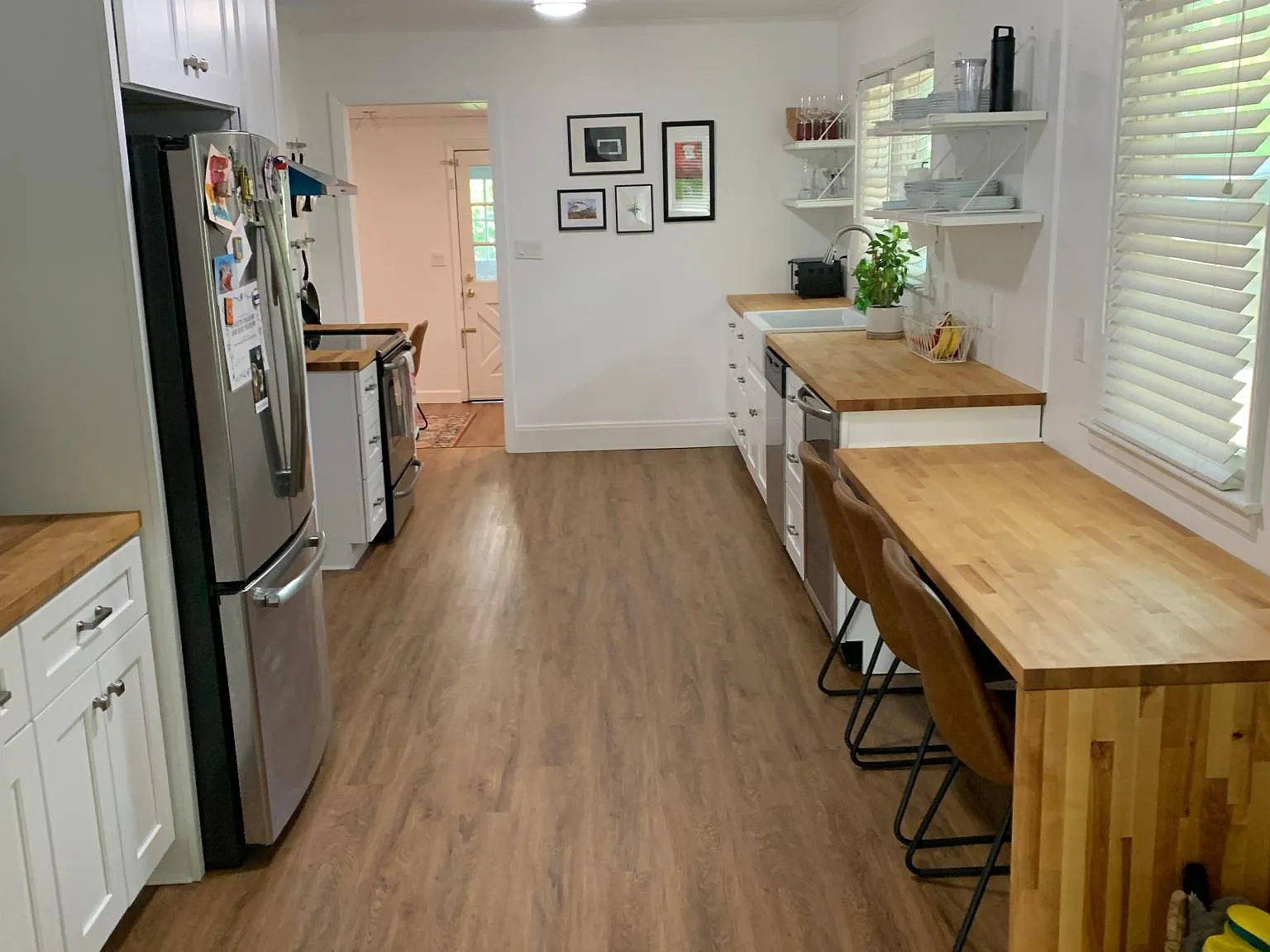 3 bed, 1590 sqft, $2,025 — Photo 4