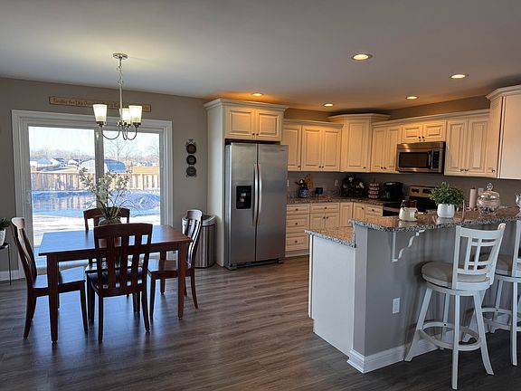 5th image of 80 Keeneland Dr