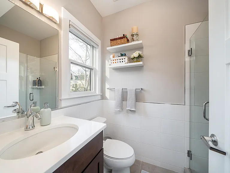 29 Ravine Ave #2 — Photo 21