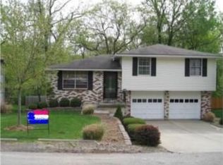 5329 N Winchester Ave, Kansas City, MO 64119