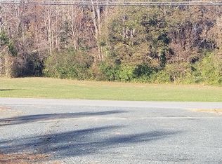 Lee Grant Ave, Appomattox, VA 24522